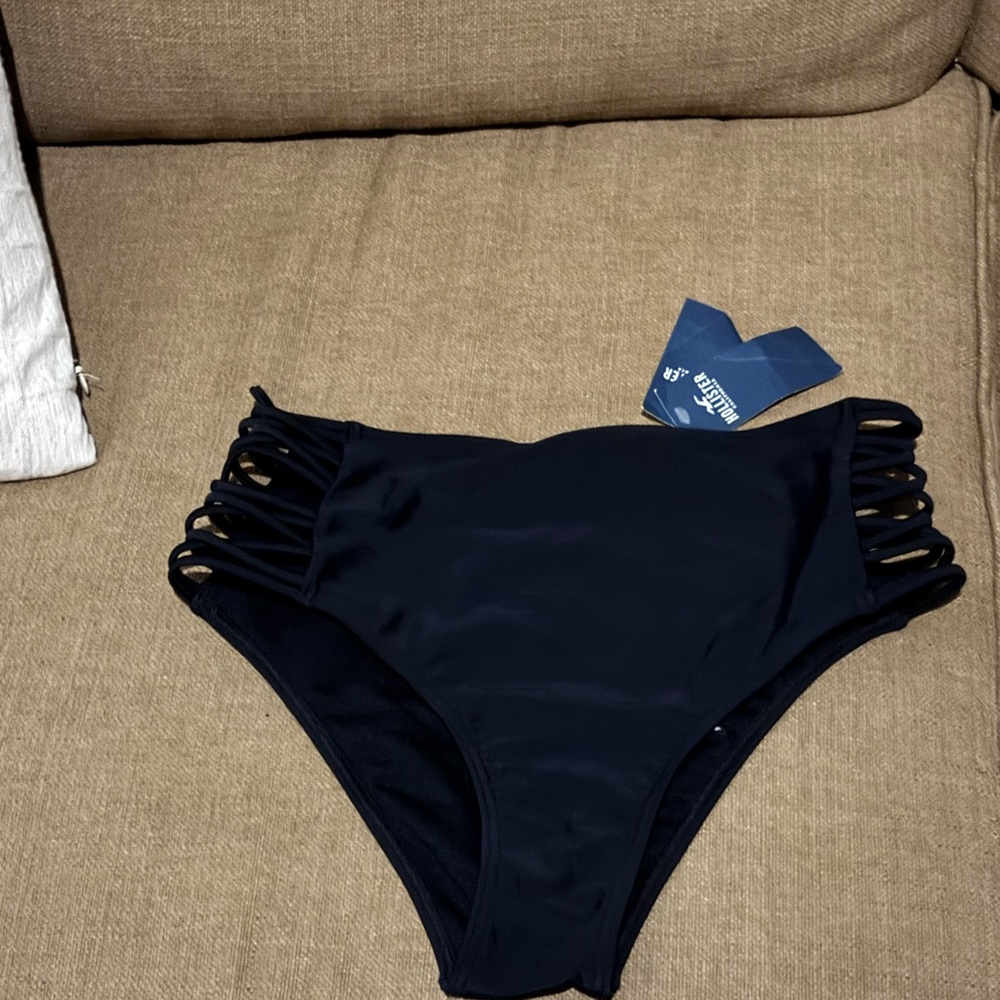 Hollister Black High-Waist Bikini Bottoms with Side Straps